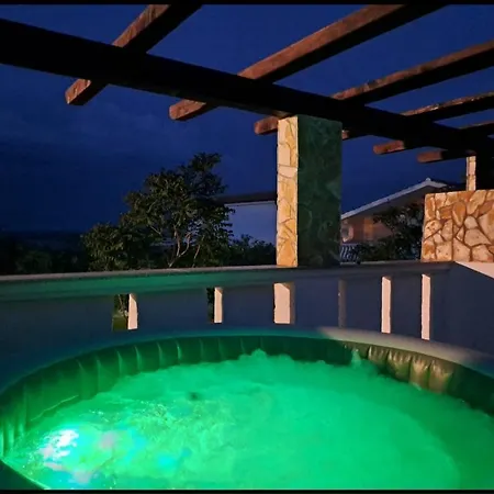 Borat Apartmani. Vir Exterior photo